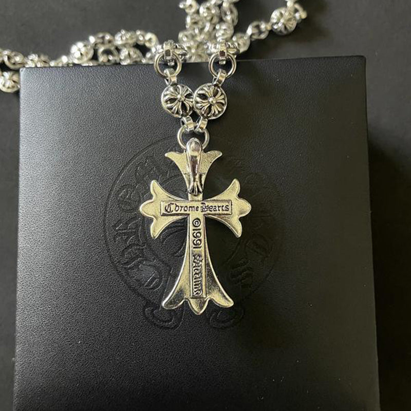 Nocturne Crest Gothic Cross Pendant Necklace For Everyday Edgy Style